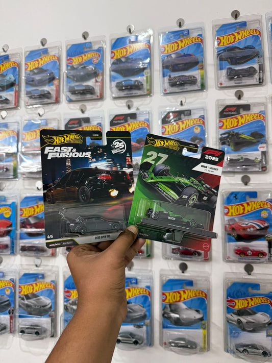 BMW M5 & KICK Sauber F1 (MRP SET)
